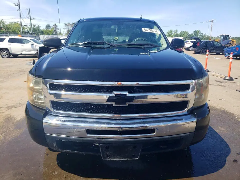 2011 CHEVROLET SILVERADO K1500 LT  