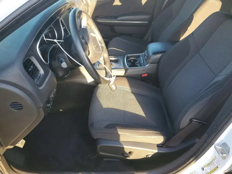 2016 DODGE CHARGER SXT  