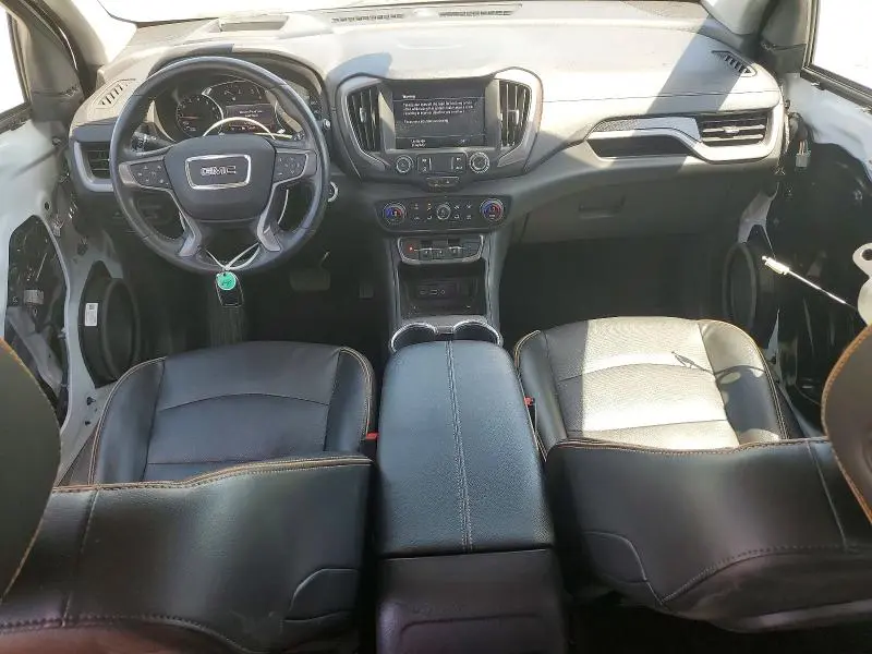 2022 GMC TERRAIN AT4  