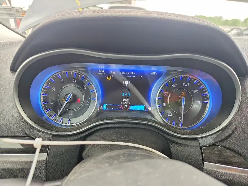 2016 CHRYSLER 300C   