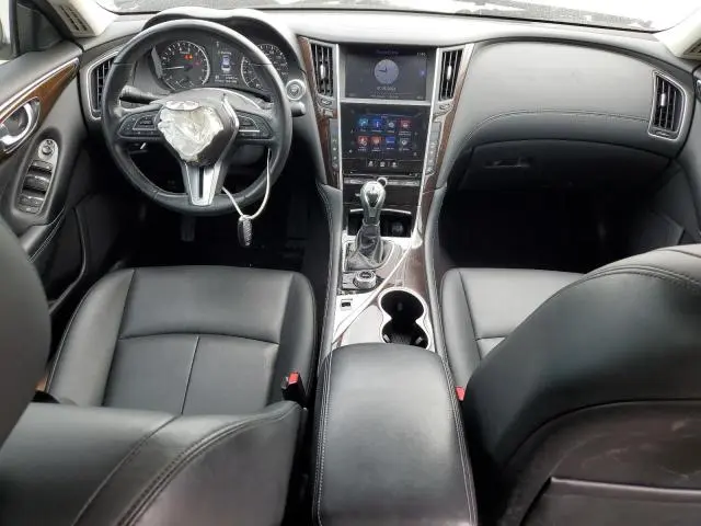 2019 INFINITI Q50 LUXE  