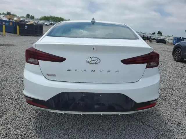 2020 HYUNDAI ELANTRA SEL  