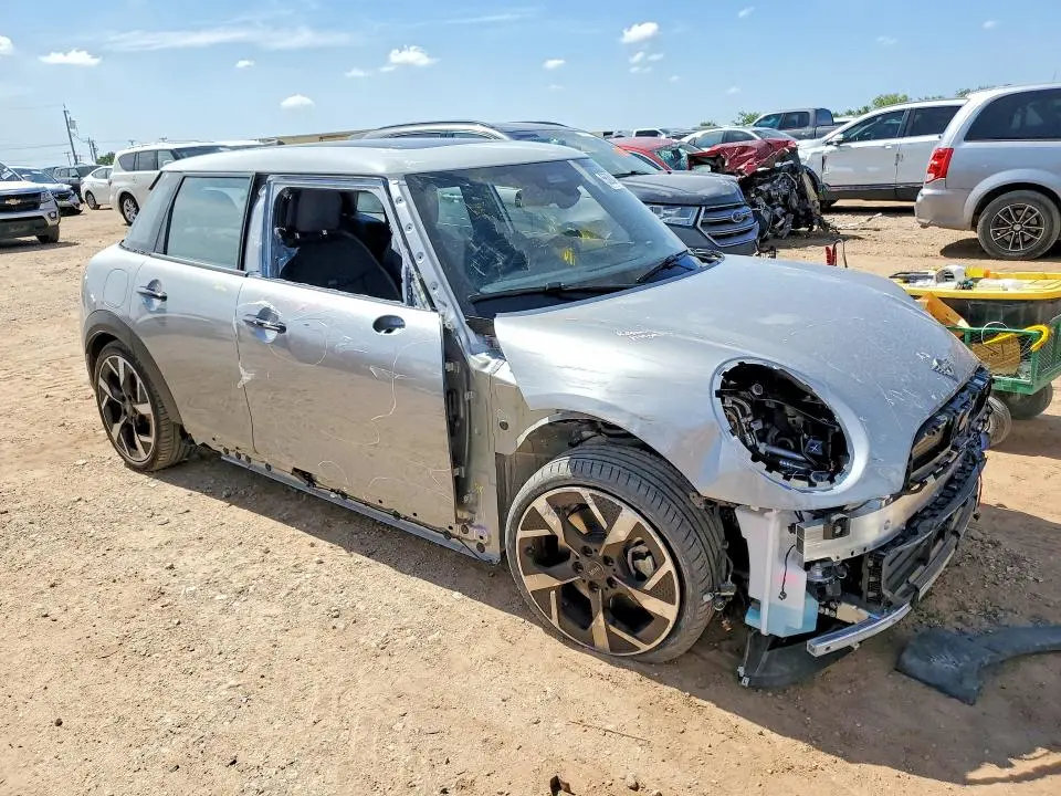 2026 MINI COOPER BASE  