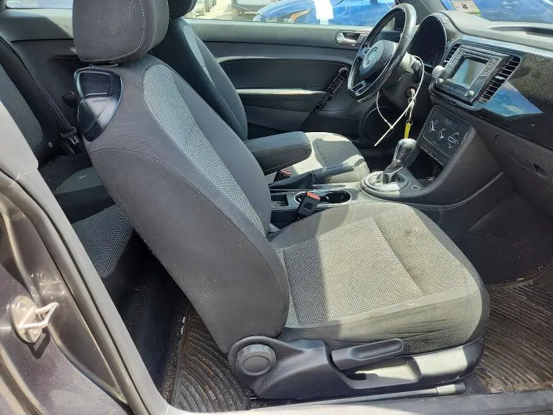 2017 VOLKSWAGEN BEETLE 1.8T  