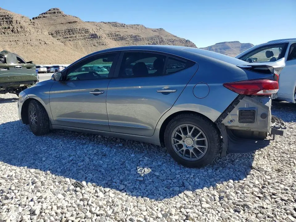 2018 HYUNDAI ELANTRA SE  