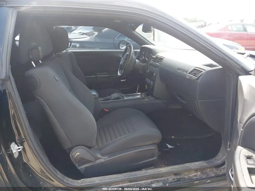 2014 DODGE CHALLENGER SXT