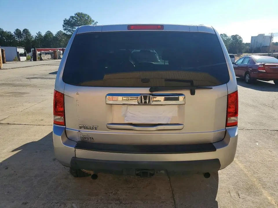 2011 HONDA PILOT LX  