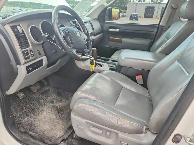 2012 TOYOTA TUNDRA CREWMAX LIMITED  