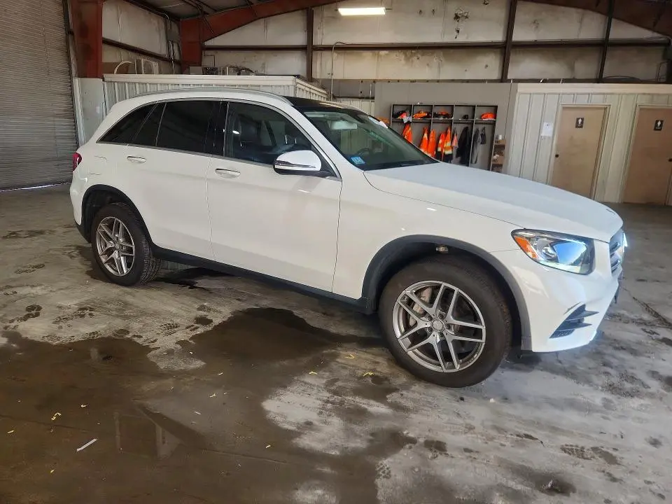 2016 MERCEDES-BENZ GLC 300 4MATIC  