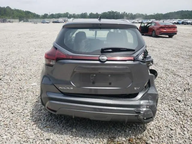 2024 NISSAN KICKS SV  