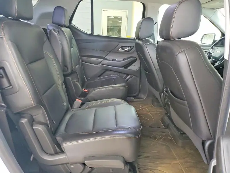 2020 CHEVROLET TRAVERSE LT  