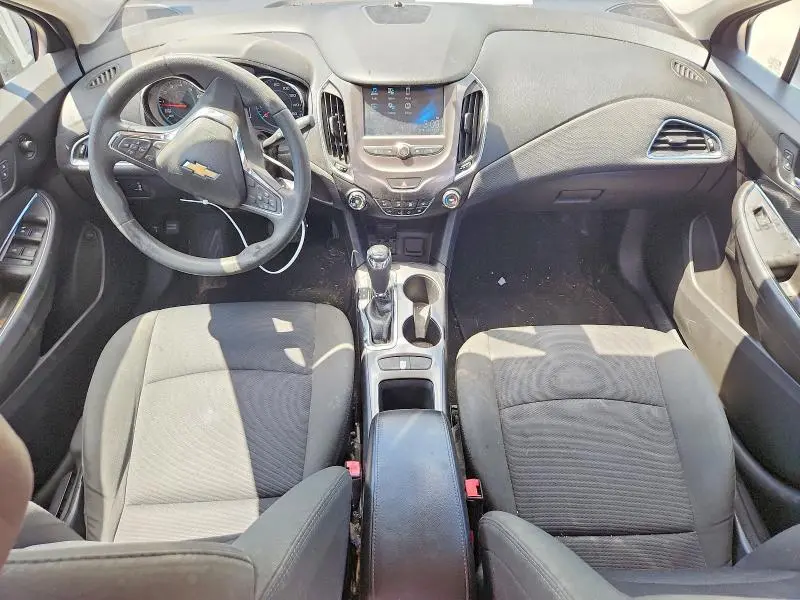 2017 CHEVROLET CRUZE LT  