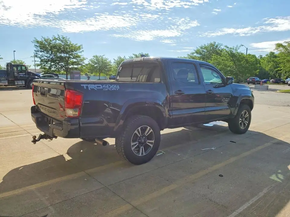 2017 TOYOTA TACOMA TRD SPORT  