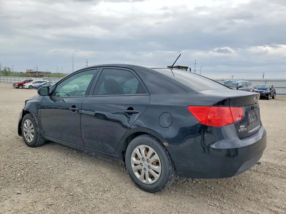 2013 KIA FORTE LX  