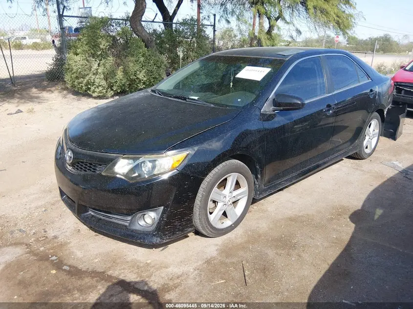 2012 TOYOTA CAMRY SE