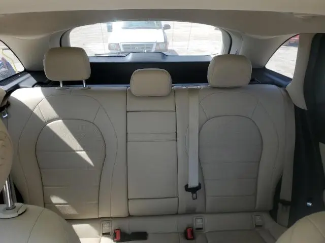 2016 MERCEDES-BENZ GLC 300