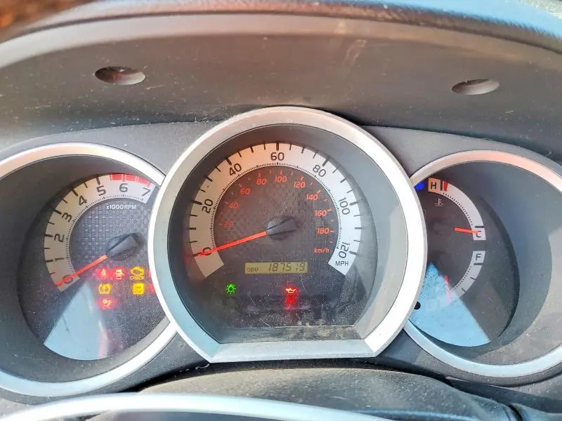 2013 TOYOTA TACOMA V6  