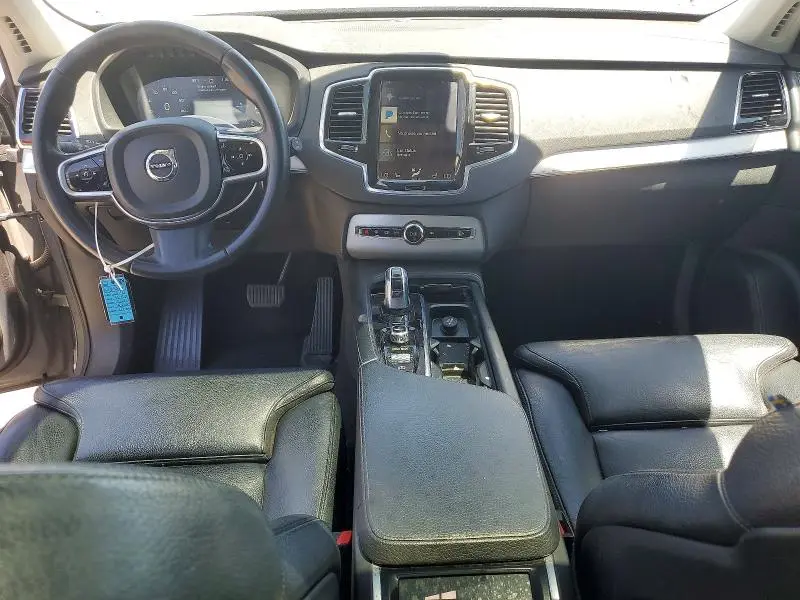 2016 VOLVO XC90 T8  