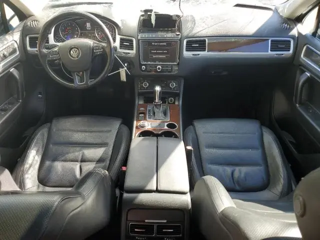 2016 VOLKSWAGEN TOUAREG SPORT  