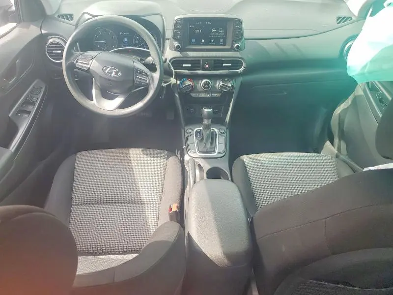 2020 HYUNDAI KONA SE  