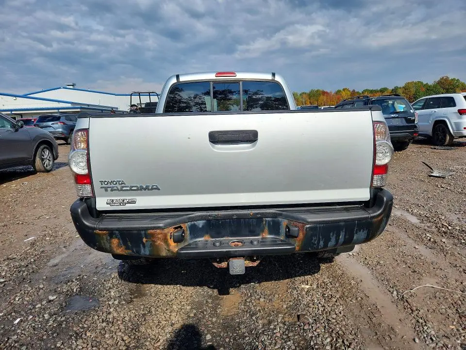 2011 TOYOTA TACOMA BASE  