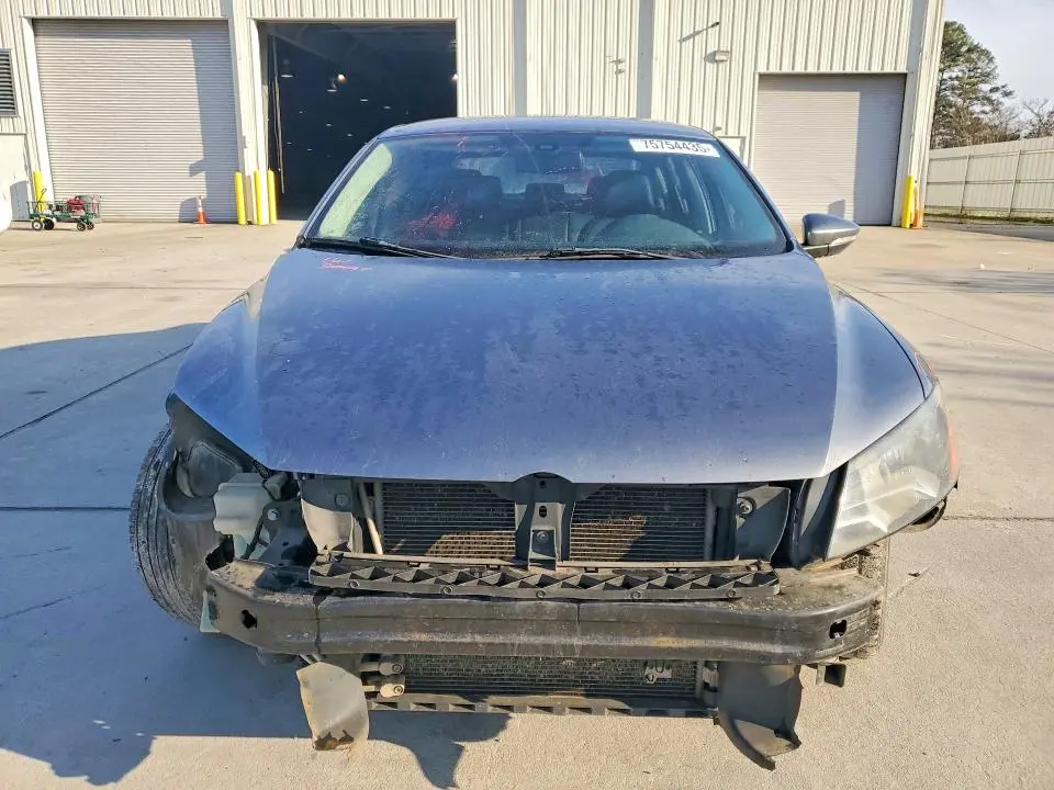 2012 VOLKSWAGEN PASSAT SE  