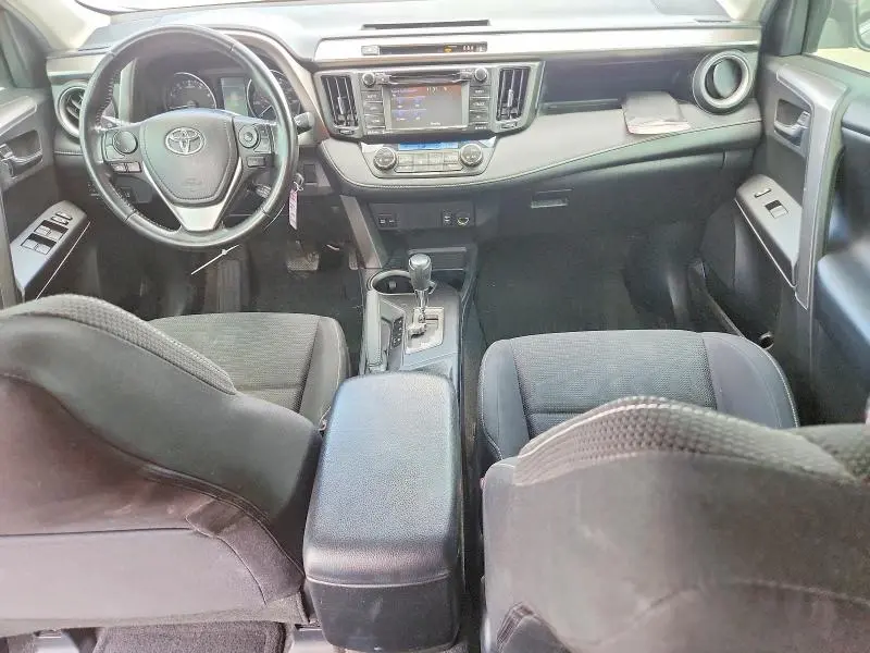 2017 TOYOTA RAV4 XLE  