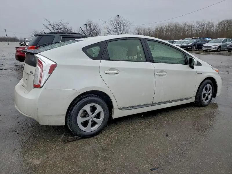 2013 TOYOTA PRIUS   