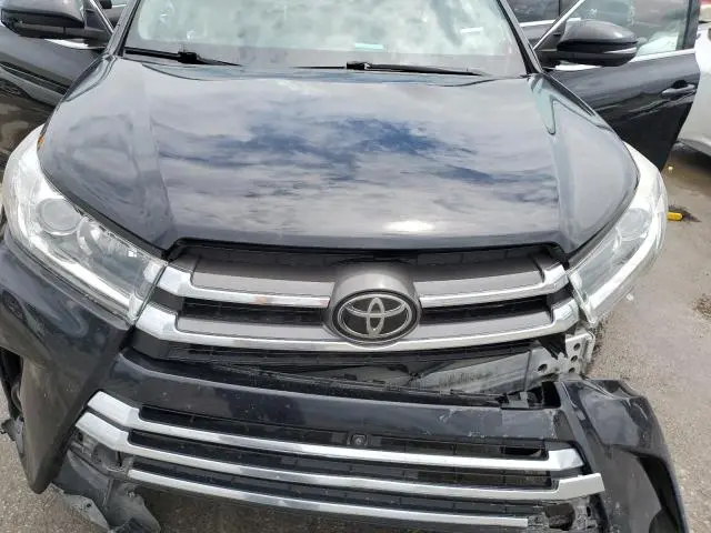 2019 TOYOTA HIGHLANDER LIMITED  
