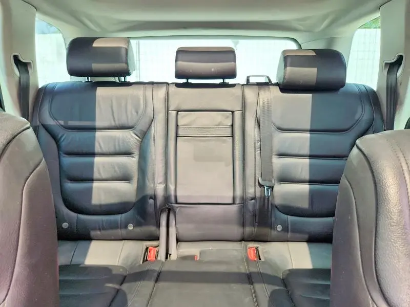 2014 VOLKSWAGEN TOUAREG V6  