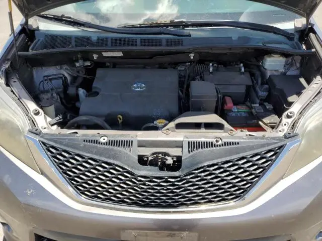 2014 TOYOTA SIENNA SPORT  