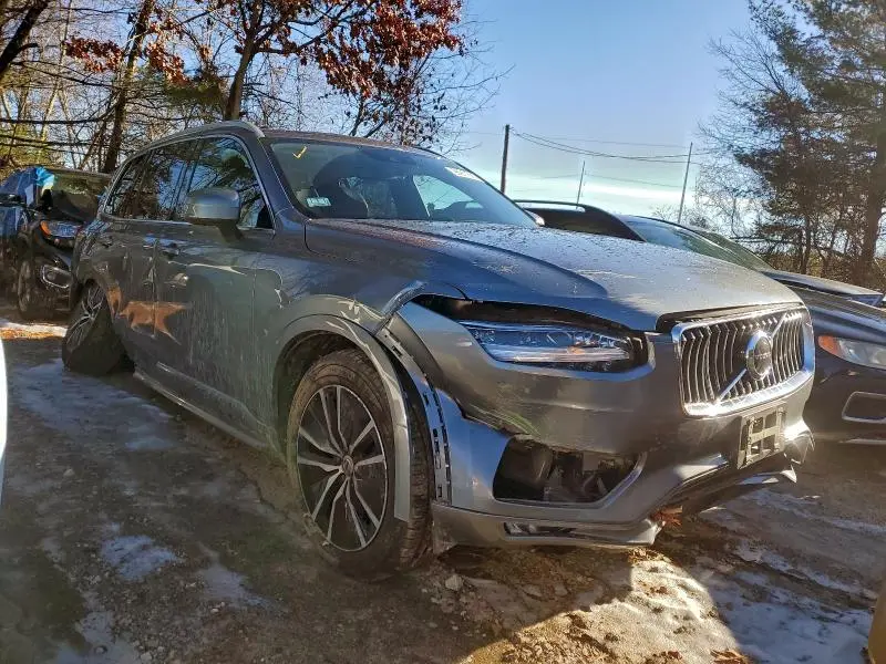 2020 VOLVO XC90 T5 MOMENTUM  