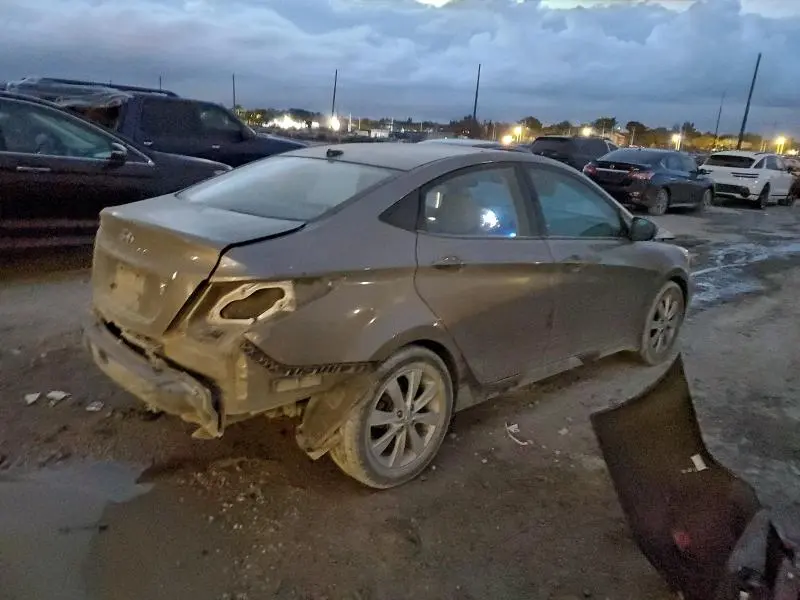 2013 HYUNDAI ACCENT GLS  