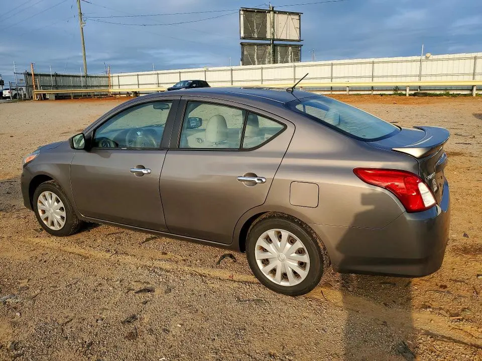 2015 NISSAN VERSA 1.6 SV  