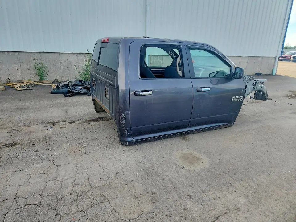 2017 RAM 1500 SLT  