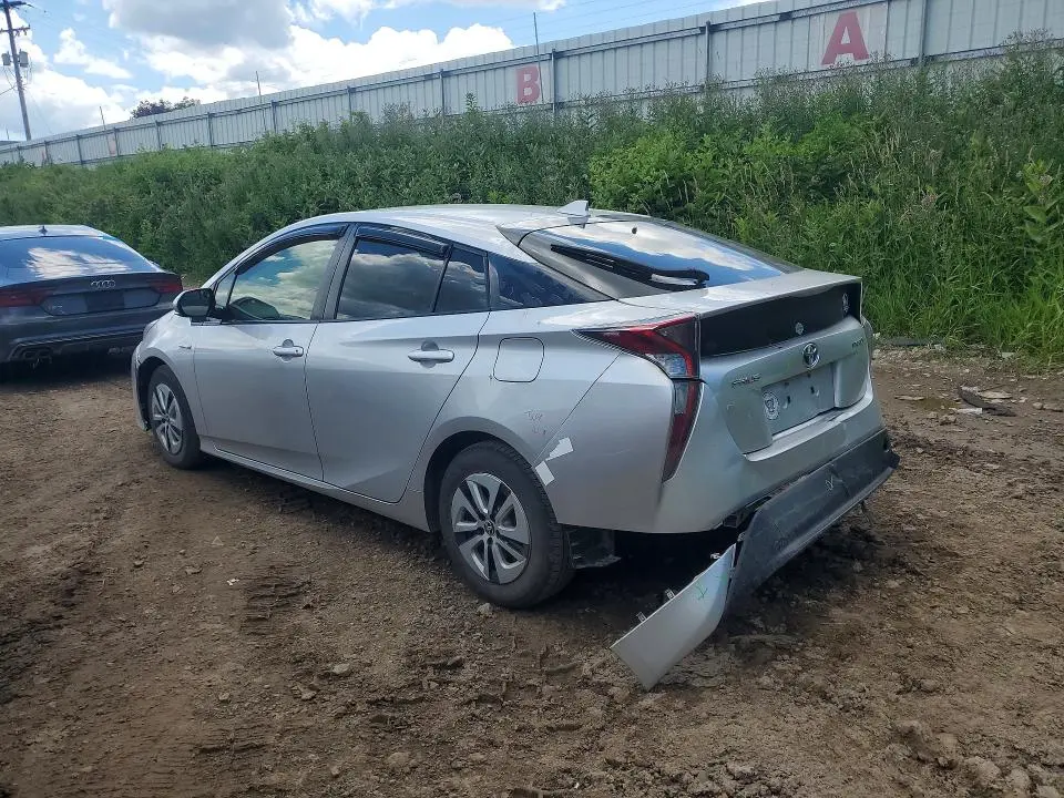 2016 TOYOTA PRIUS THREE  