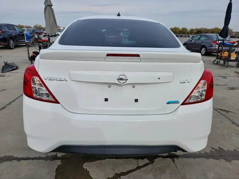 2016 NISSAN VERSA S  