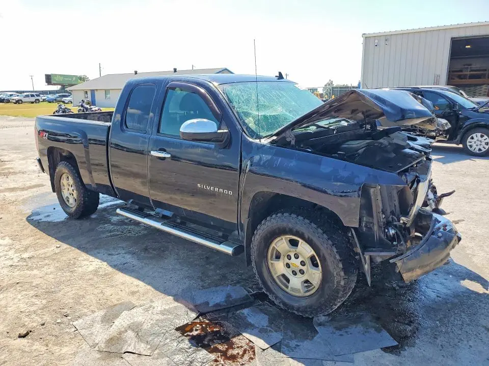 2013 CHEVROLET SILVERADO K1500 LT  