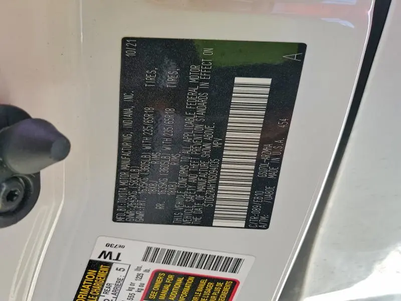 2022 TOYOTA HIGHLANDER XLE  