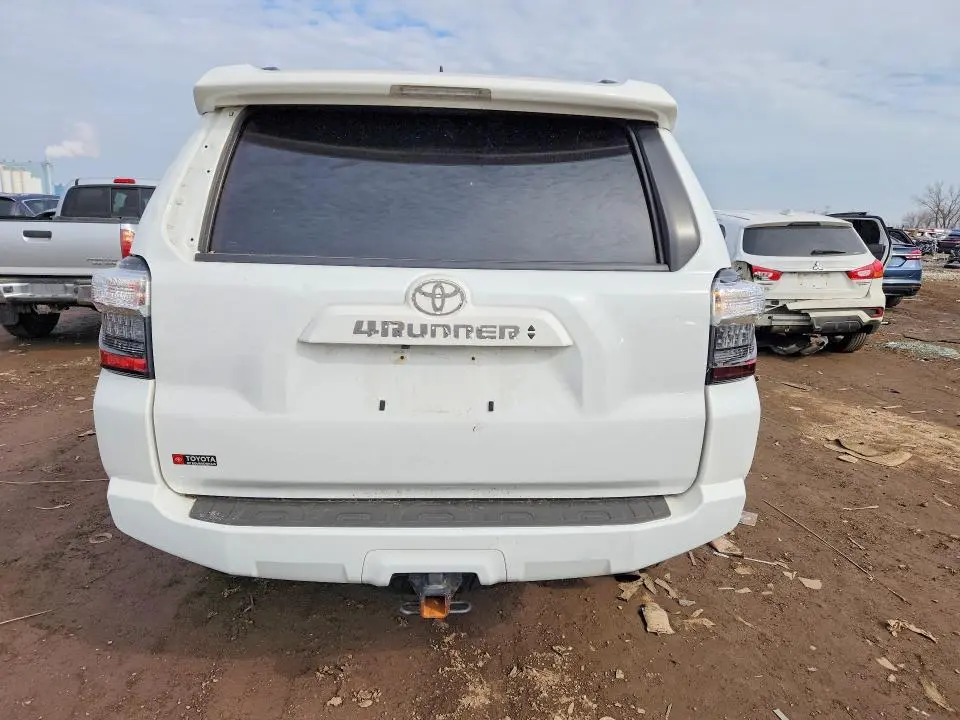 2021 TOYOTA 4RUNNER SR5 PREMIUM  