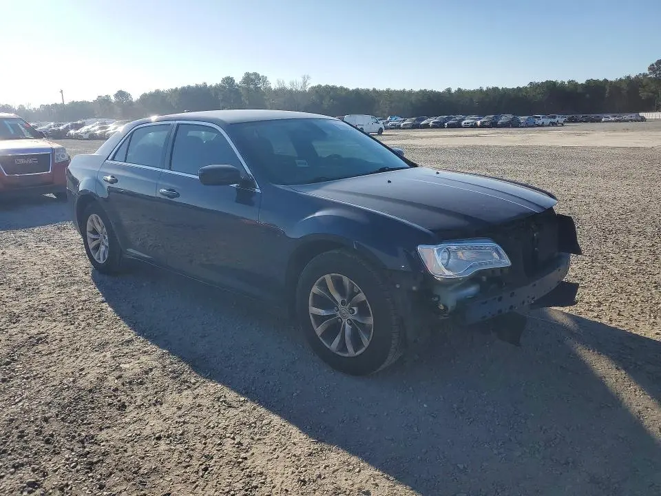 2015 CHRYSLER 300 LIMITED  