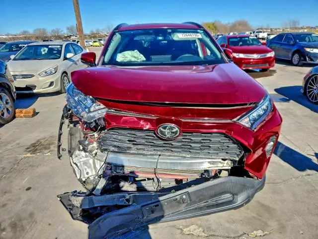 2020 TOYOTA RAV4 XLE  