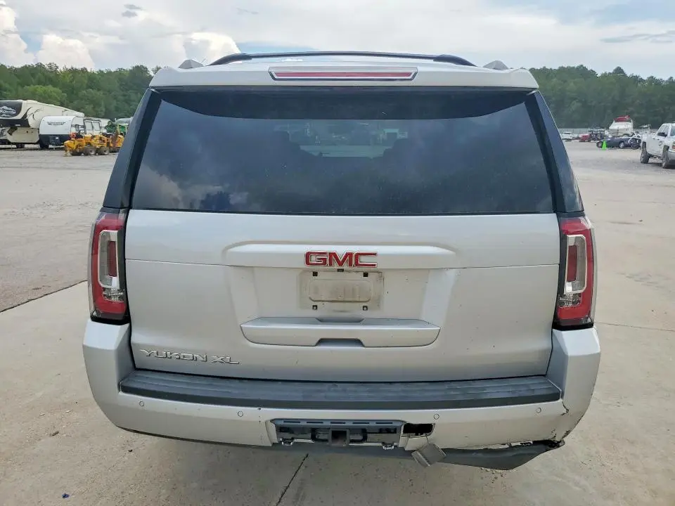 2018 GMC YUKON XL C1500 SLT  