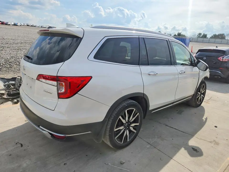 2022 HONDA PILOT TOURING  