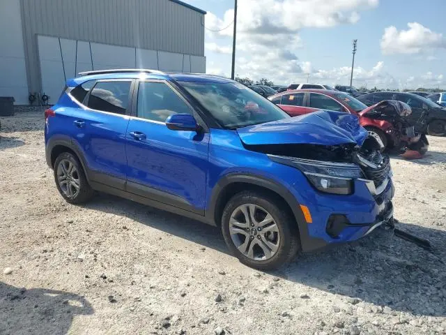 2023 KIA SELTOS S  