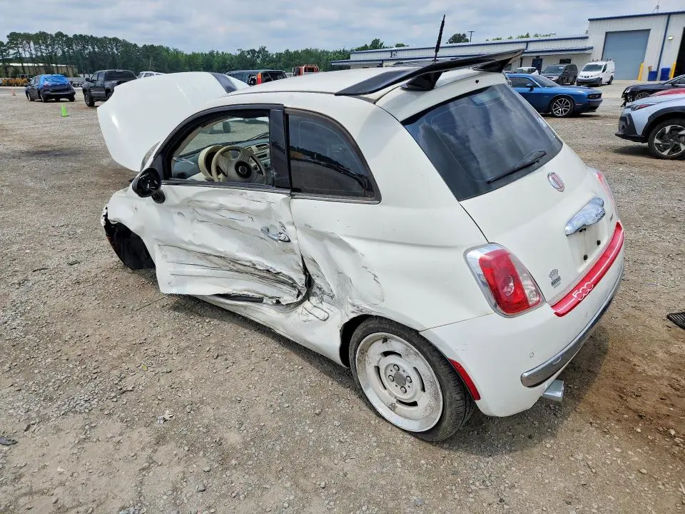 2015 FIAT 500 LOUNGE  
