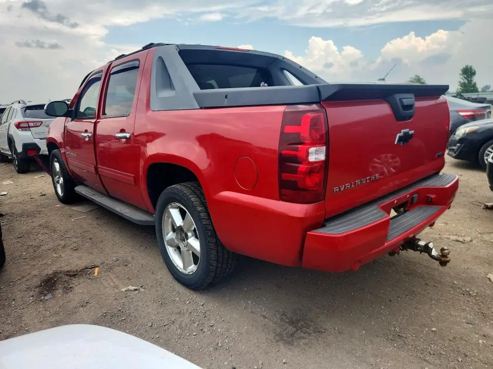 2011 CHEVROLET AVALANCHE LS  
