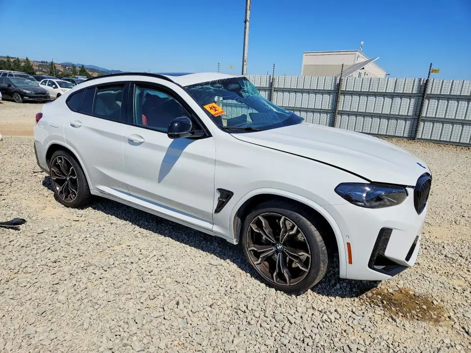 2024 BMW X4 M  