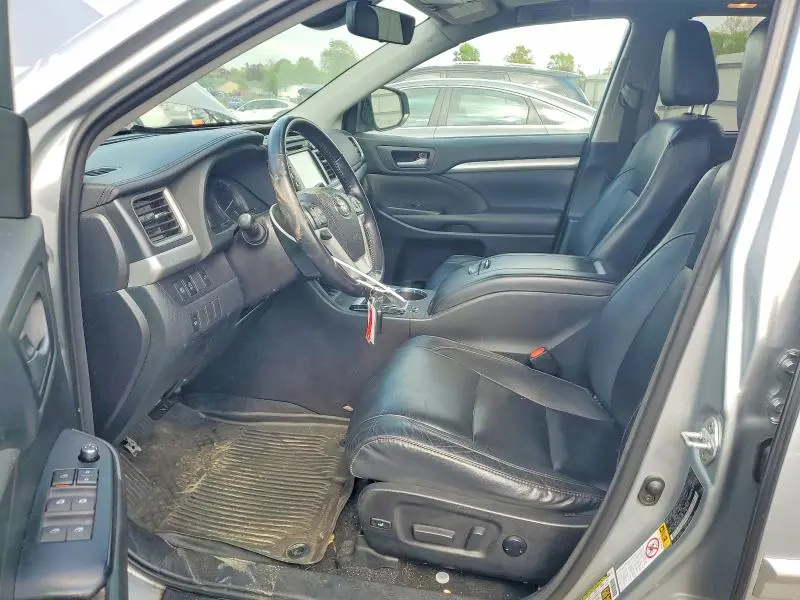 2018 TOYOTA HIGHLANDER XLE  