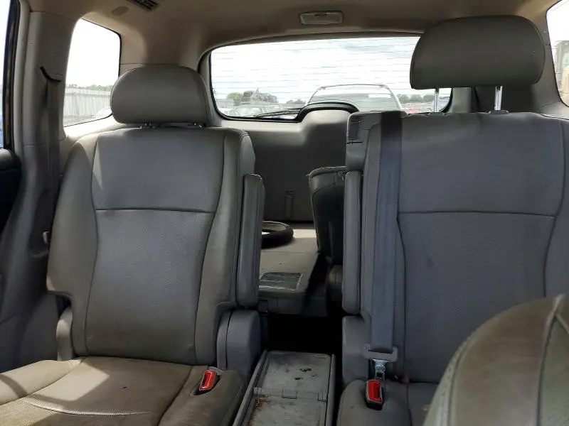 2013 TOYOTA HIGHLANDER LIMITED  